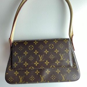 Louis Vuitton purse
